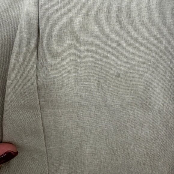 Vuori NEW Aim Shorts Khaki Men's 32 Performance Athletic Athleisure Preppy Golf - Picture 2 of 13